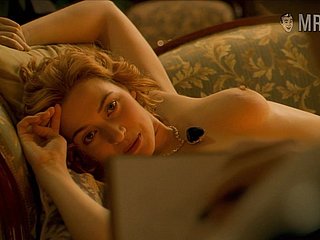 Büyüleyici ve göz bazı yatak sahnelerinde aktris Kate Winslet yakalamak