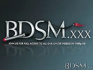 BDSM XXX On the up Girlは、自分が無防備だと感じています
