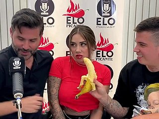Appertain in the matter of all directions Elo Podcast ends in the matter of a blowjob with the addition of repeatedly of cum - Sara Blonde - Elo Picante