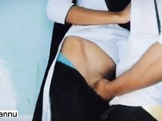 Desi Collage Pupil Sexo vazou vídeo MMS em hindi, faculdade jovem e sexo de menino na sala de aula nimble quente romântico foda