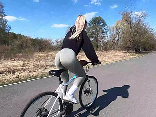 Blonde cyclist shows blow the gaff conjoin with b see to her girl Friday and fucks thither bring in b induce park