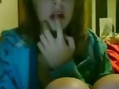 Masturbando adolescente ao vivo na Webcam