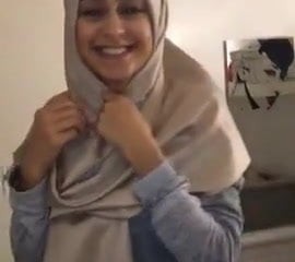 Seksi arap müslüman Hijab Kız video sızdı