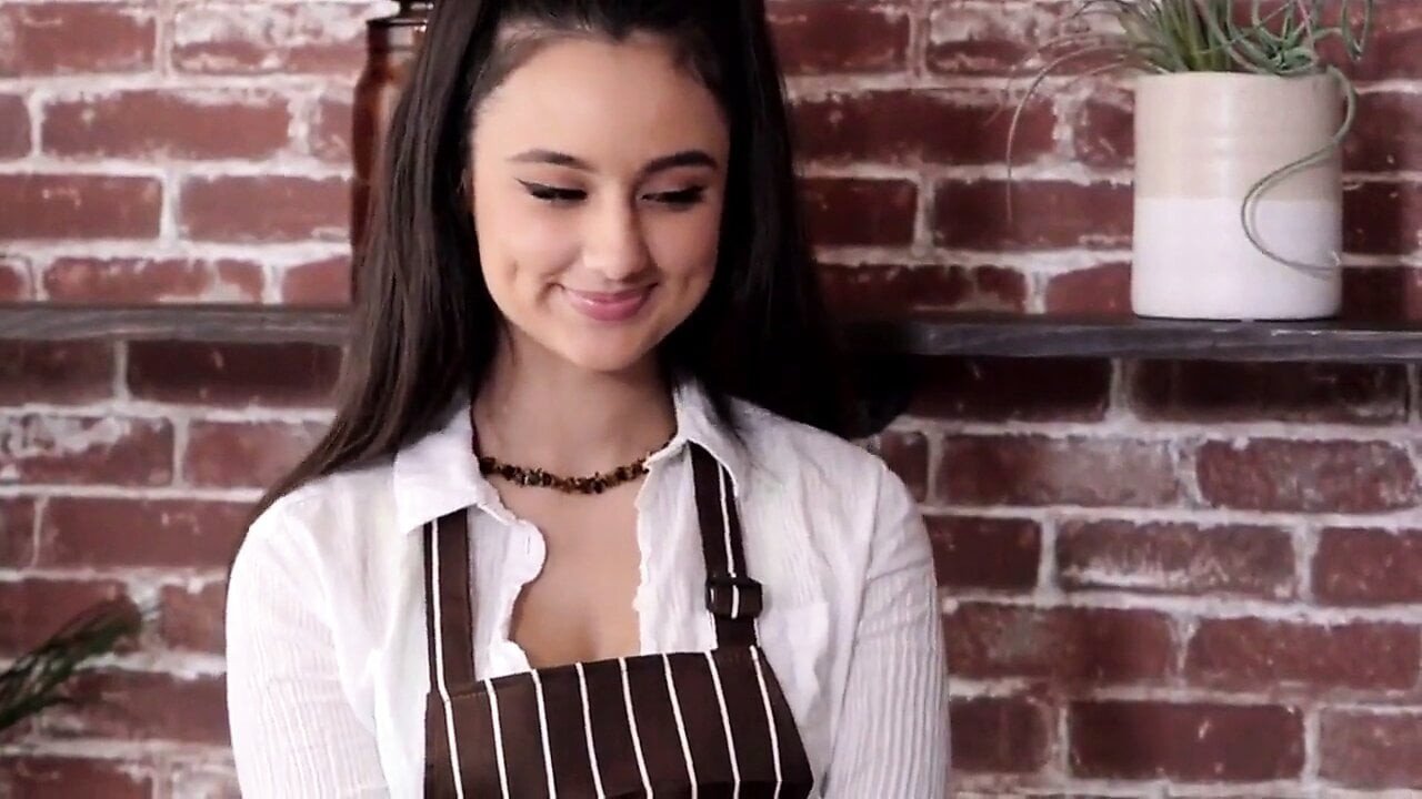 smoke show – barista Eliza Ibarra slips dude her number,Festive Season Sale